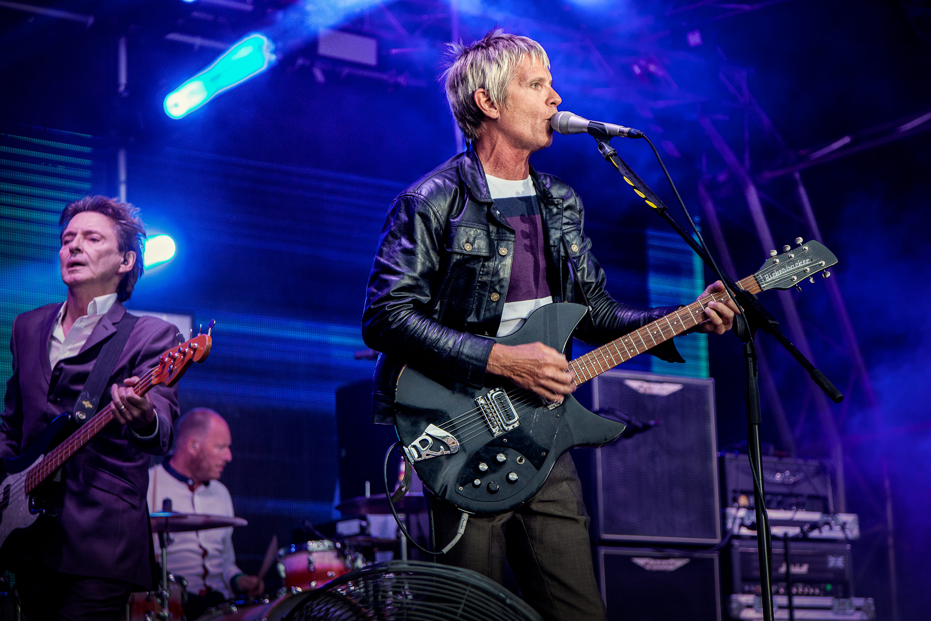 The Jam on stage performing at Chilfest