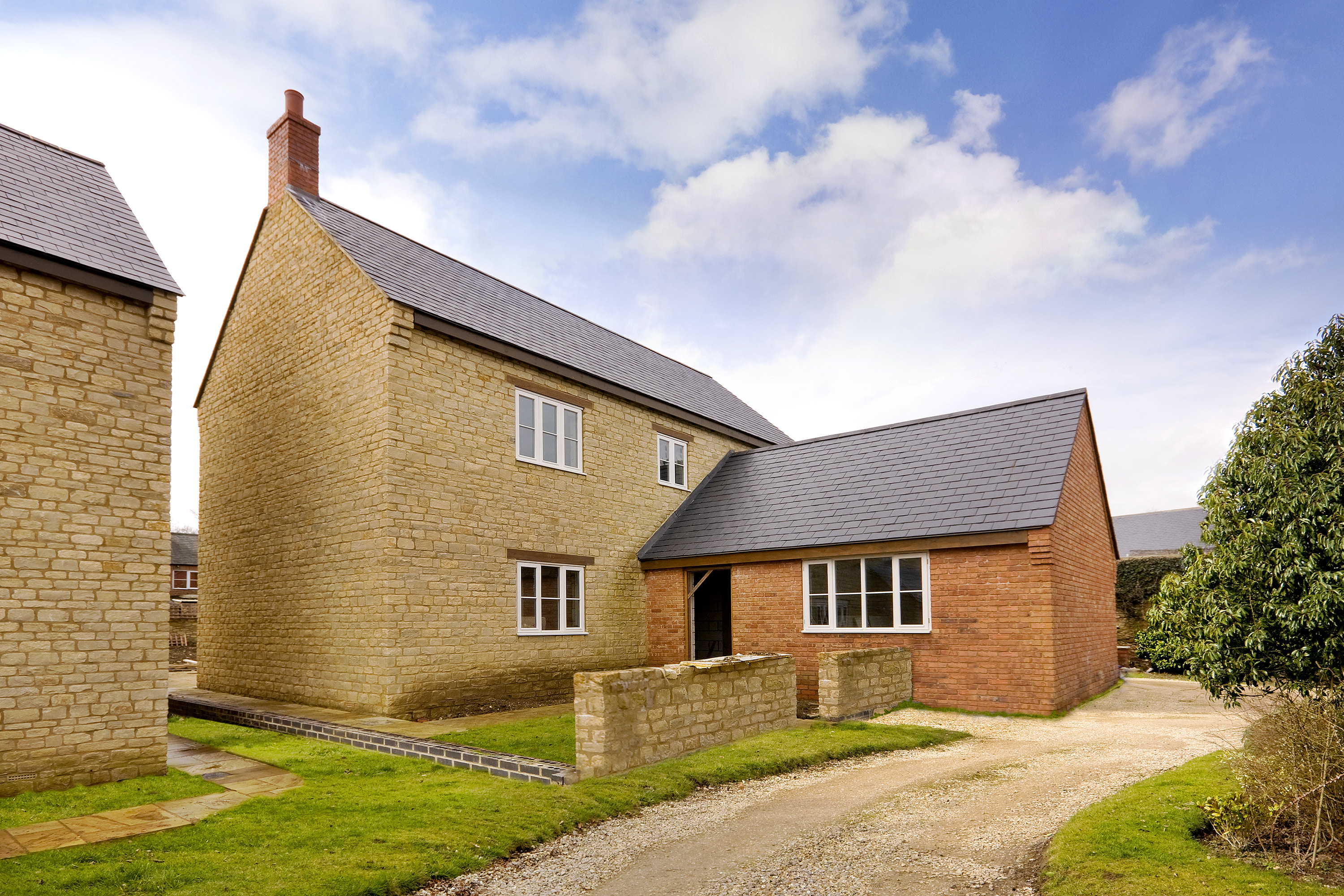 Photograph Retouching Finished house for Estate Agent